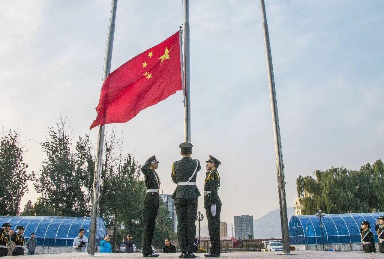探索心灵的一句话得罪梅兰芳之子,坦言不会成为第二个张国荣,李玉刚为何这么飘?天涯问答平台